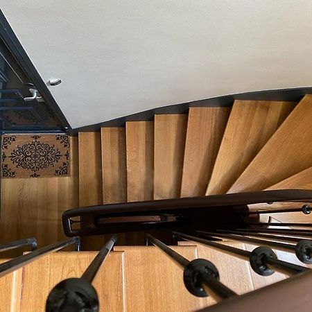 Appartement Coquet Sur Les Hauteurs De Montmartre Parigi Esterno foto
